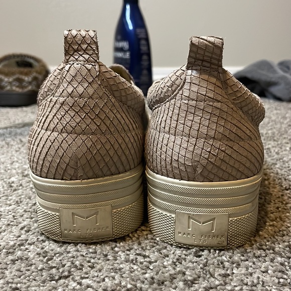 Marc Fisher Blush Pink Platform Slip On Shoe | Size 10 - Picture 4 of 6